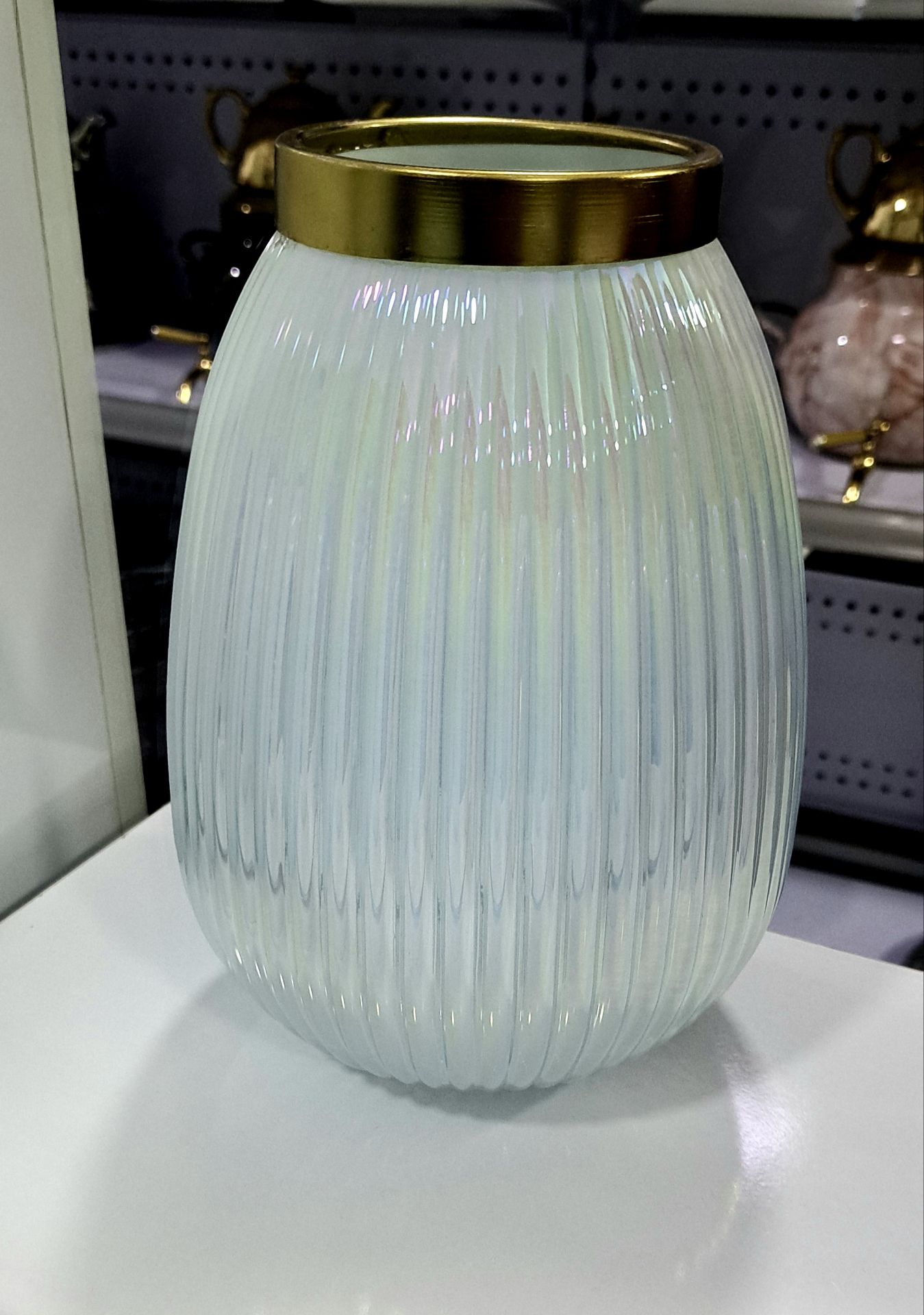 گلدان کروم لبه طلایی