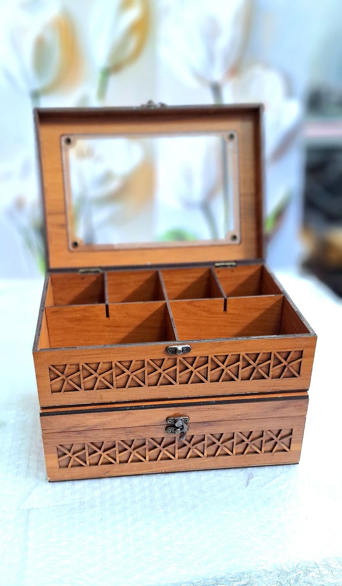 تی بگ 6 خانه چوبی